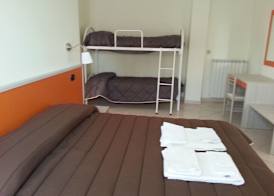 Il Girasole Formia Guesthouse rooms 2