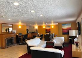 Super 8 by Wyndham Front Royal Near Shenandoah National Park 3