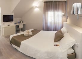 Rigel Villanova Rooms 4