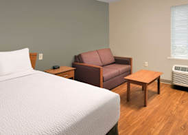 WoodSpring Suites Louisville Clarksville 5