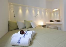 Alexandros Apartments 4