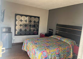 El Grande Motel 4