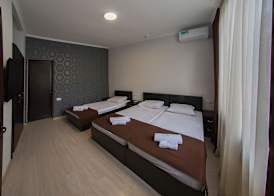 Hostel Merien 5