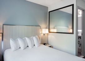 The Gatsby Hotel 4
