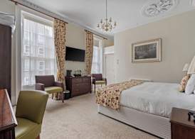 Sleeping Bear Hotels Dorchester 4