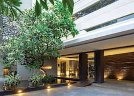 Miers Kuningan, ARTOTEL Curated 4