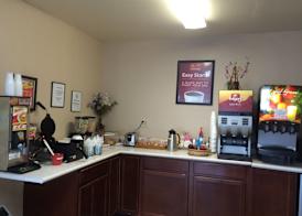 Econo Lodge Easton Route 50 2