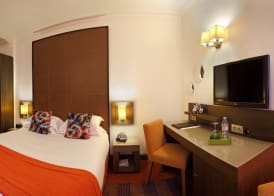 Westside Arc de Triomphe Hotel 2