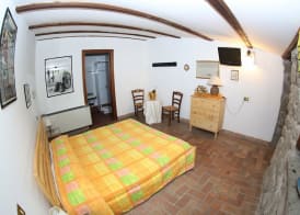 Agriturismo Monte Due Torri 5