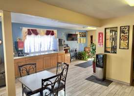 Econo Lodge Lansing - Leavenworth 2