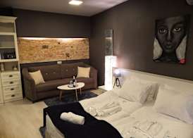 Piano Borracho Boutique Hotel Old Tbilisi 4