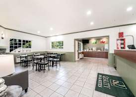 Quality Inn & Suites Bainbridge Island 4