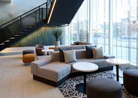 Courtyard by Marriott Montreal Laval 2