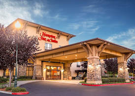 Hampton Inn & Suites Windsor - Sonoma Wine Country 2