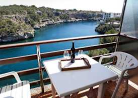 Apartamentos Llevant 2