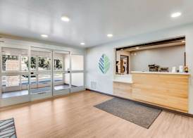 WoodSpring Suites Bakersfield Airport 2