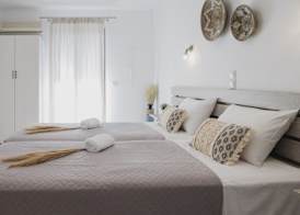 Petros Studios & Suites 4