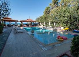 As Queen Beach Hotel 4