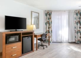 Best Western Plus El Paso Airport Hotel & Conference Center 5