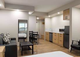 Baymont by Wyndham West Edmonton 4