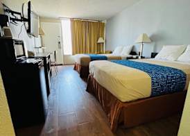 Travelodge by Wyndham Carlisle North 5