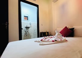 Riad Houcinewayback 4