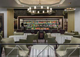 DoubleTree by Hilton Fort Lee George Washington Bridge 4