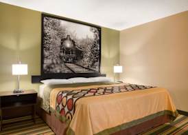 Super 8 by Wyndham Rantoul 4