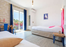 Hôtel Almanarre Plage - Hôtel Eco-Responsable face à la mer 5