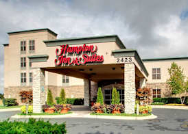 Hampton Inn & Suites Chicago/Aurora 3
