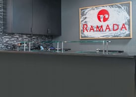Ramada by Wyndham Catlettsburg Ashland 3