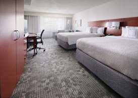 Courtyard Marriott Houston Pearland 4
