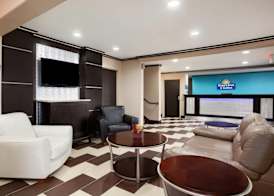 Days Inn & Suites by Wyndham Conroe North 2