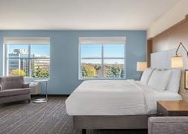 Holiday Inn & Suites DETROIT - TROY by IHG 5