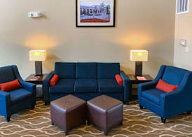 Comfort Suites Texas Ave 2