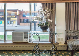 Econo Lodge Downtown Ottawa 5
