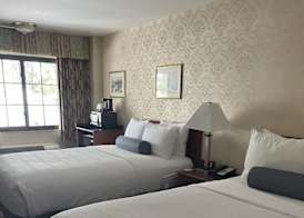 SureStay Plus by Best Western Woodbury Inn 5