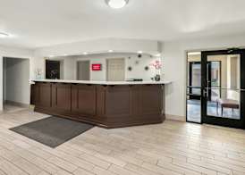 Red Roof Inn & Suites Marysville 2