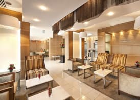 Oaks Liwa Executive Suites 2