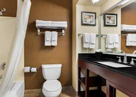 Comfort Suites Clovis - Fresno 5