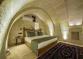 Ares Cave Suites 3