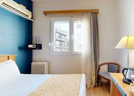 Lucy Hotel 5