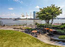 Radisson Blu Hotel, London Canary Wharf East 4