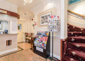 Earl's Court Rooms 2