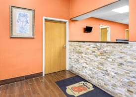 Super 8 by Wyndham Bellefontaine 3