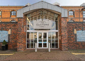 Novotel Cardiff Centre 5