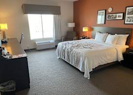 Sleep Inn & Suites Hennessey 4