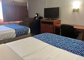 Travelodge by Wyndham Terre Haute 4