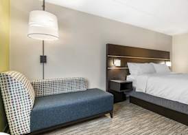 Holiday Inn Express JONESTOWN - FT. INDIANTOWN GAP by IHG 4