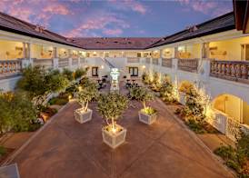 The Lodge at Healdsburg, Tapestry Collection by Hilton 2
